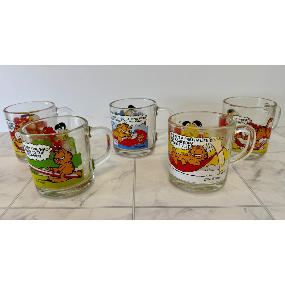 Vintage 1978 McDonalds Garfield Glass Mugs Set of 5 Jim Davis Collectible Cups